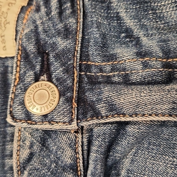 [Aeropostale] Distressed Cuffed Bermuda Jean Shorts - Size 13/14 - Picture 3 of 7